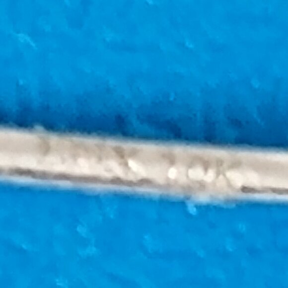 beautiful, 10k solid white gold garnet earrings - Picture 6 of 6